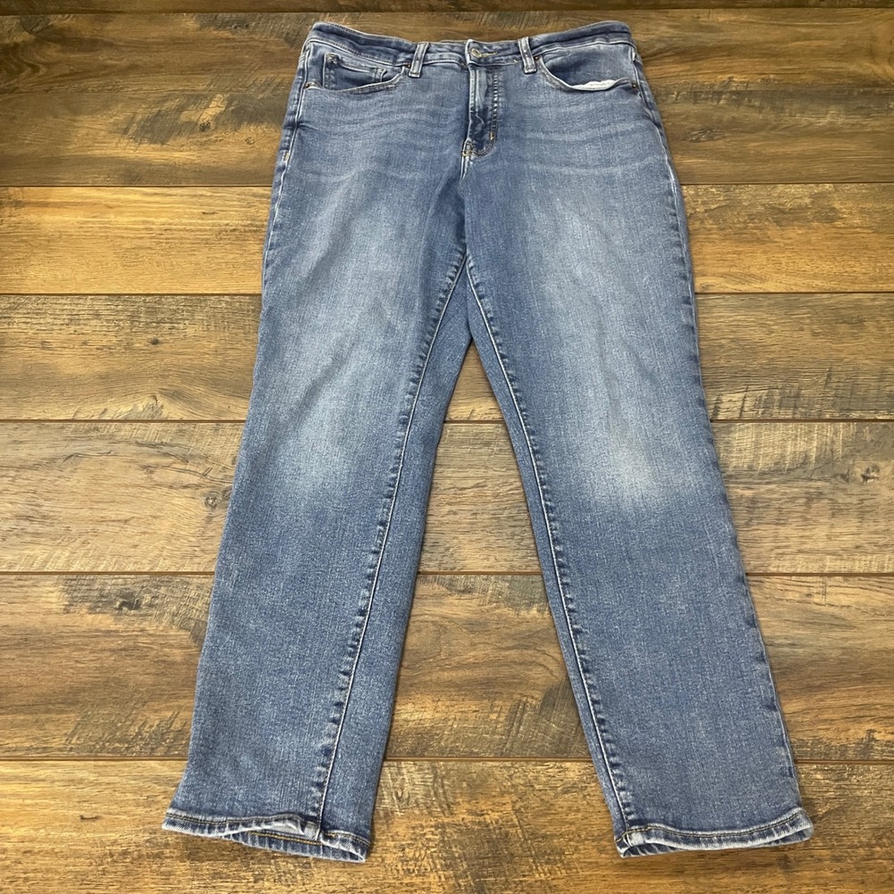 Old Navy OG Straight Jeans Womens 12 High Rise Extra Stretch Blue Denim Minimal